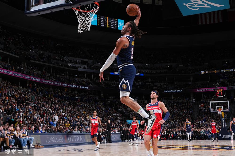 员受到了牵 员受到了牵